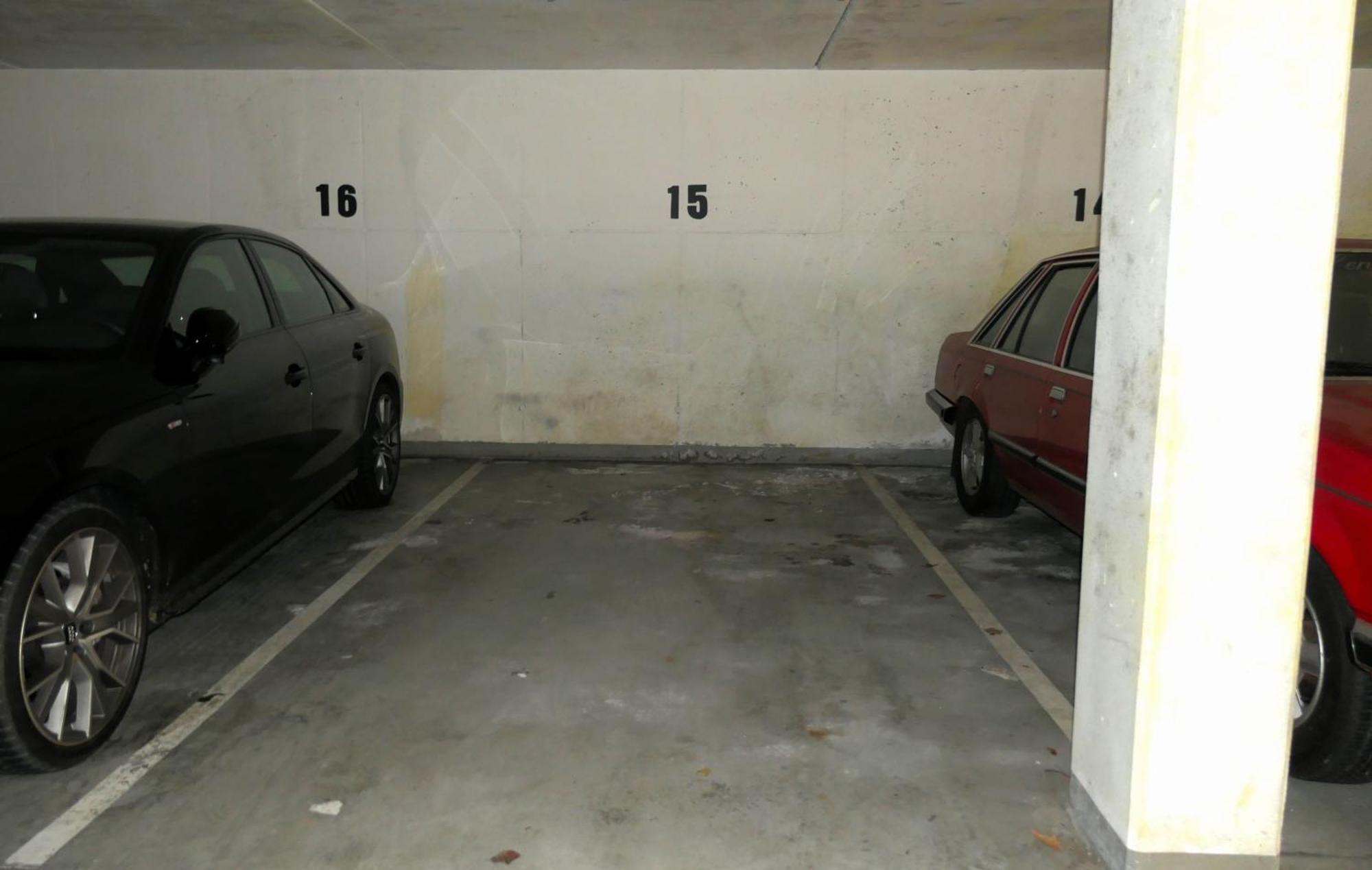 Schoelerberg Apartment Mit Tiefgaragenparkplatz Und Kingsize-Bett Osnabrück Exteriör bild