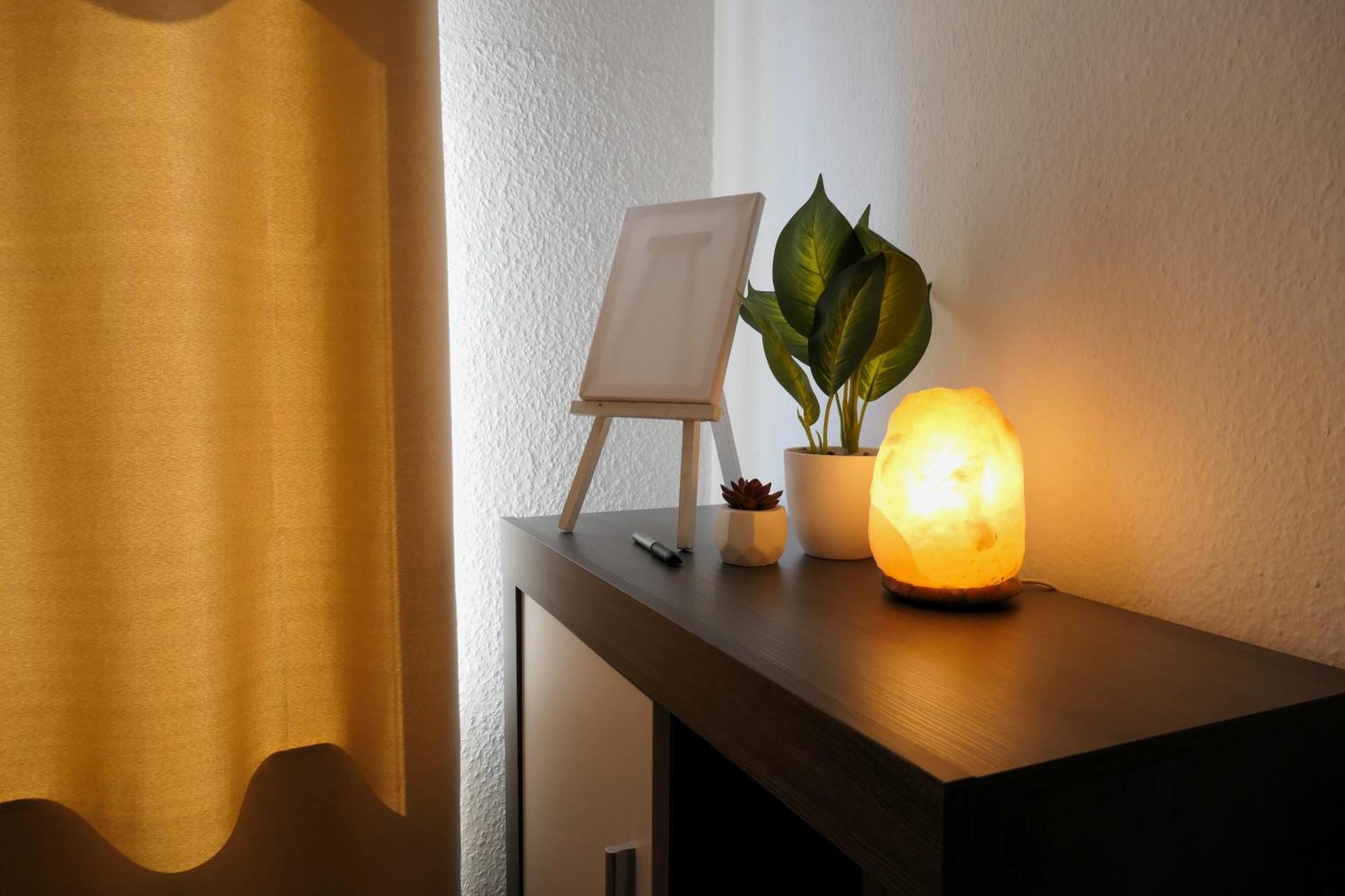 Schoelerberg Apartment Mit Tiefgaragenparkplatz Und Kingsize-Bett Osnabrück Exteriör bild